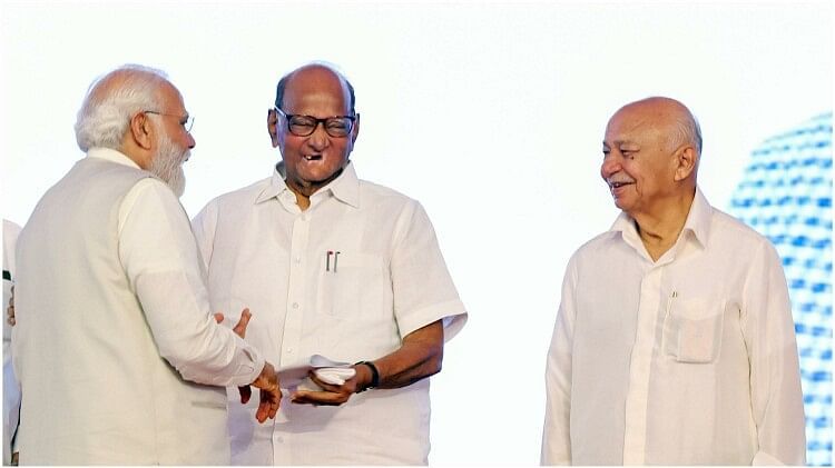 Sharad Pawar Shares Stage With Pm Modi Stirs Controversy Within Opposition 1399