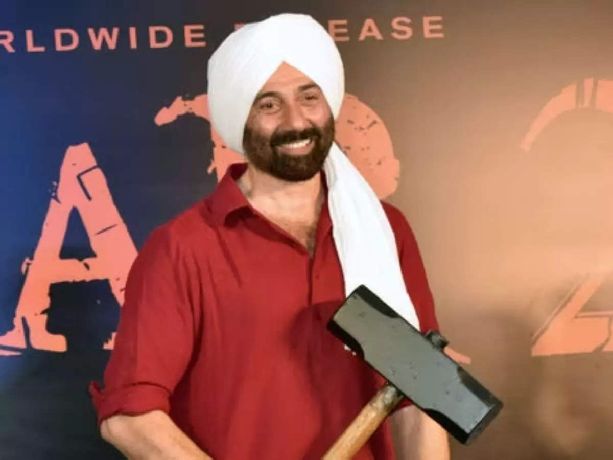 Bank Withdraws Auction Notice for Sunny Deol's Property
								