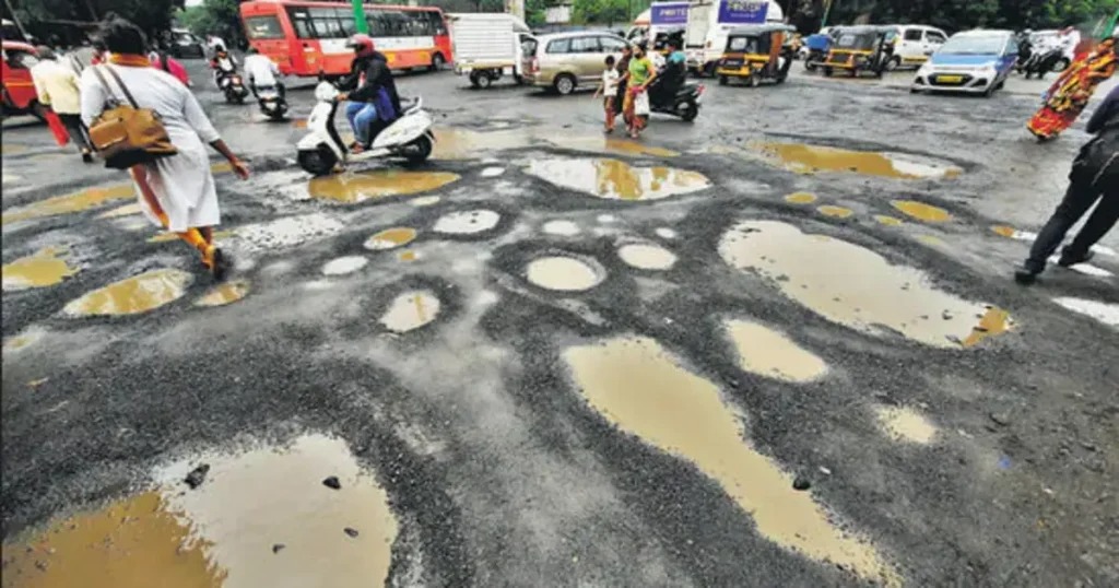 Thakre Pleads for Special Funds to Repair Nagpur Roads