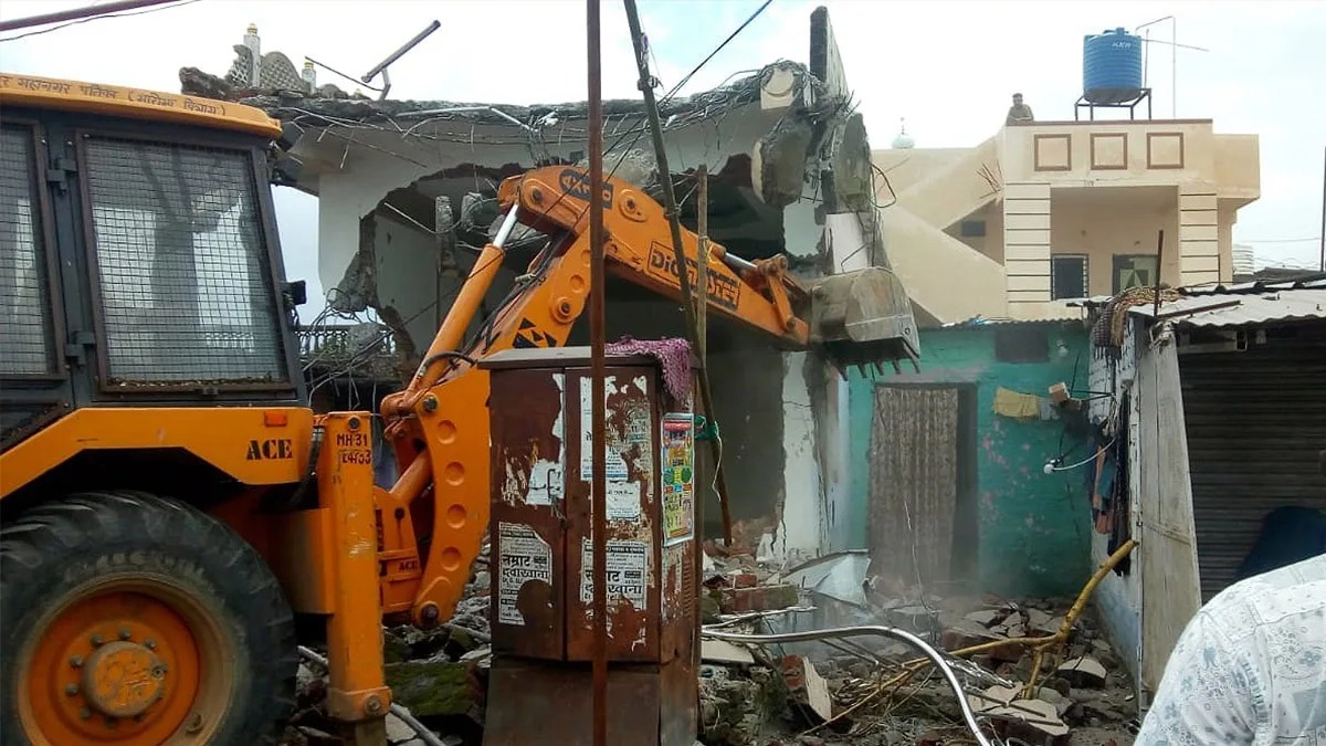 Notorious Gangster Abu's Empire Demolished in Nagpur Police and NMC