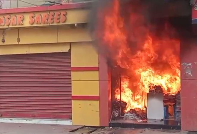 After the Breakup, an Angry Lover Set Fire to his Gf's Workplace