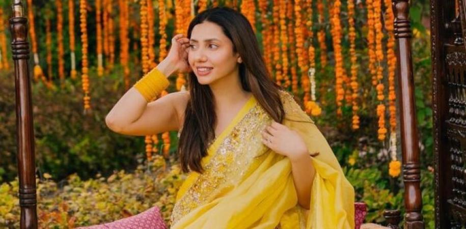 Mahira Khan glows in her Mehendi ceremony wearing a yellow saree