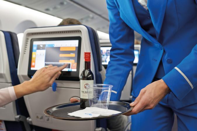 Adverse effects of consuming alcohol on flight