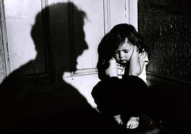 How adult loneliness is related to childhood trauma?