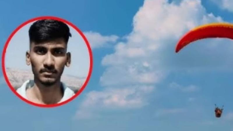 Maharashtra Student Paraglides to College to Avoid Traffic and Reach Exam on Time