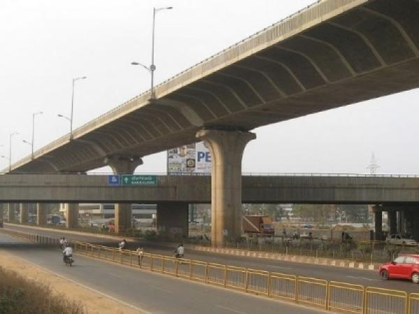 Young Woman Jumps Off Nagpur Flyover, Suffers Critical Injuries