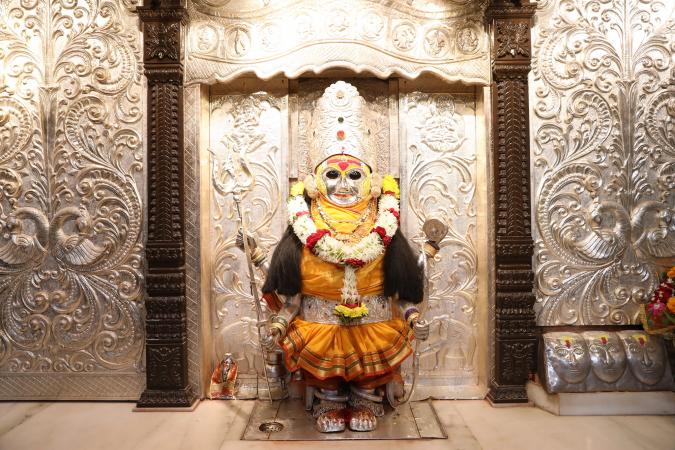 Embracing the Divine yet Majestic Navratri at the Mahalaxmi Jagdamba Mata Mandir