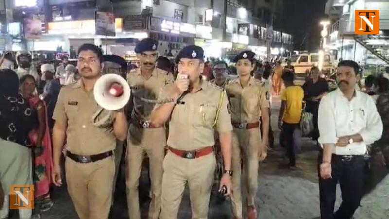 Beltarodi Police Conducted Cybersecurity Drive at Weekly Bazaar