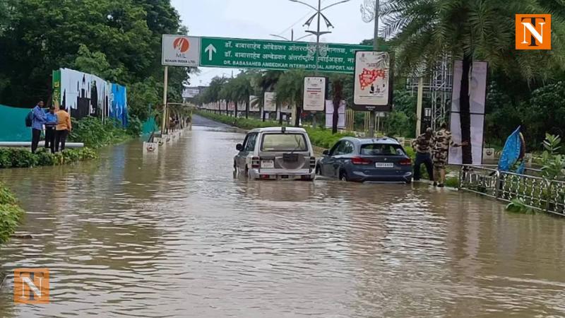 Heavy Rains Bring Relief to City on Monday, Cause Traffic Jams