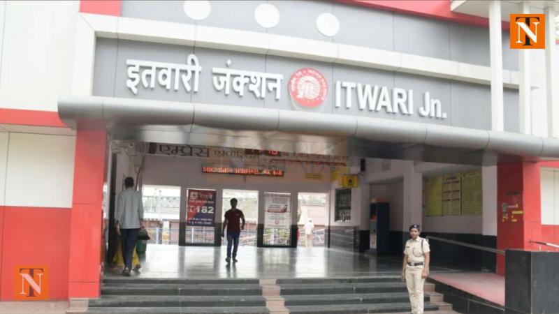 Get a Quick Haircut While Travelling: Itwari Station to Offer Salon Services