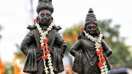 Pandharpur Overflows with Devotees Celebrating Ashadhi Ekadashi
								