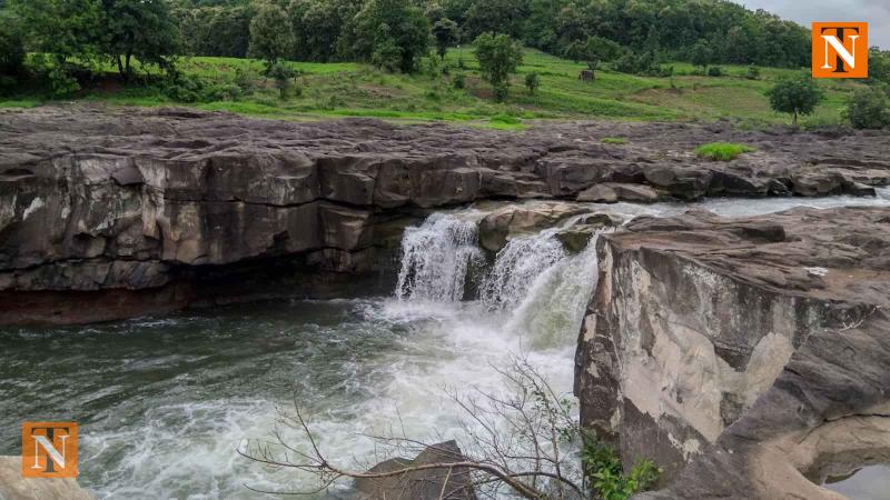 Tragic Incident: 19-Year-Old Drowns at Popular Dhodani Waterfall