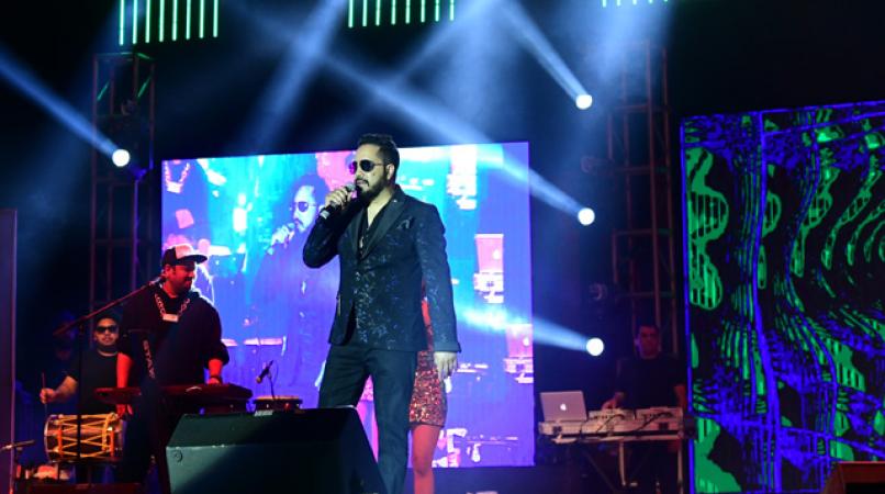 Mika Singh To Takes Center Stage Tonight at Nagpur's Khasdar Sanskrutik Mahotsav