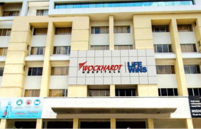 A woman's heart tumor was removed during open heart surgery at Wockhardt Hospital