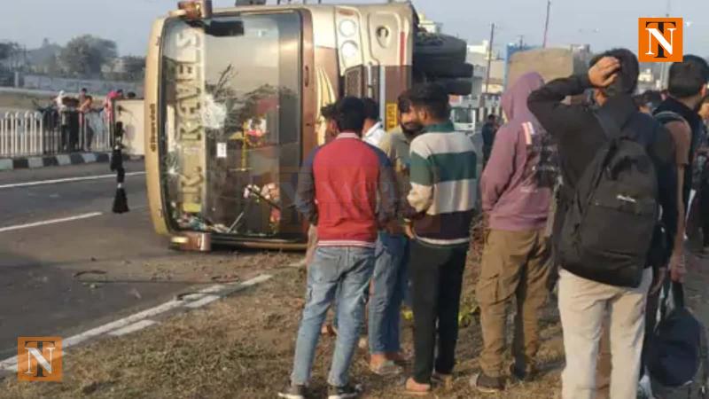 Bus Overturns on Way from Khatu Shyam to Nagpur, 5 Passengers Injured