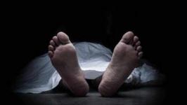 18-Year-Old Girl Dies After Falling from Terrace During Phone Call
								