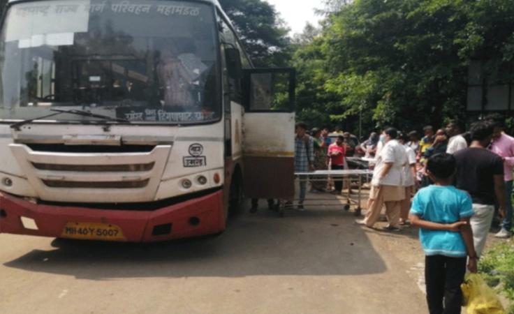 MSRTC Driver Helps Pregnant Woman on Labor, in Hinganghat