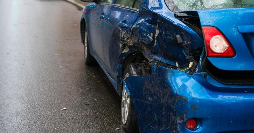 After falling off the Panchpaoli Flyover, two people were hurt