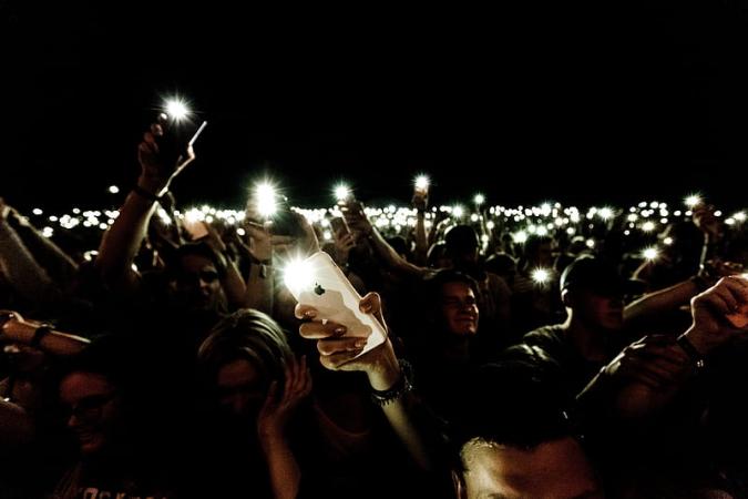 Responding to younger voters with a mobile torch in Nagpur