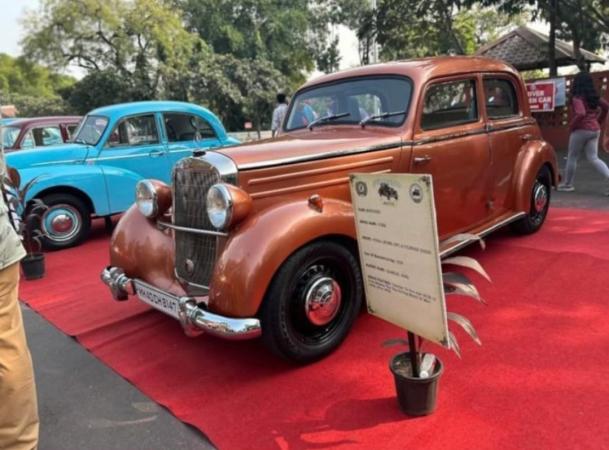 Display of Vintage Car in the 'Vintage Affair Exhibition' at Nagpur